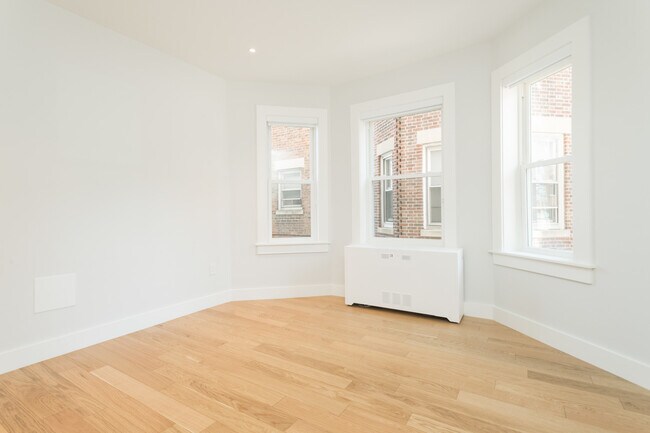 Building Photo - 41 Radnor Rd