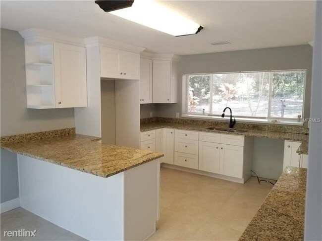 Building Photo - 7 br, 3 bath House - 6767 Clarcona Ocoee Rd