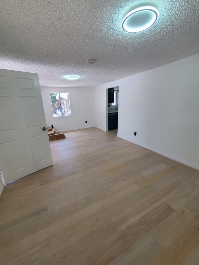 Building Photo - 2120 E Lucien St