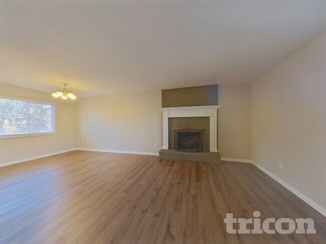 Foto del edificio - 1228 N Chelton Rd