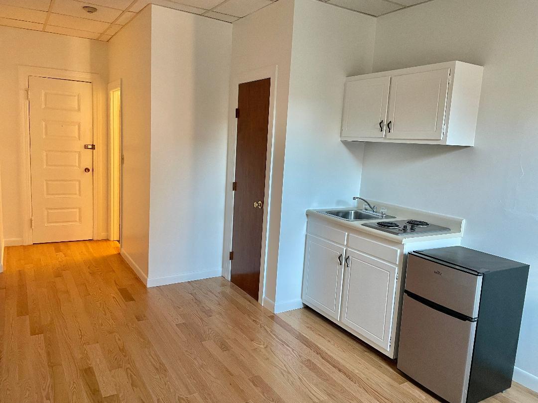 Primary Photo - 849 Beacon St