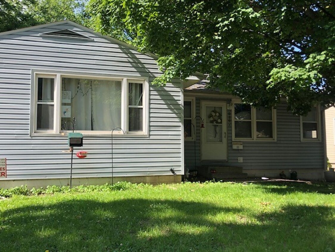 Primary Photo - 824 W Harvard St
