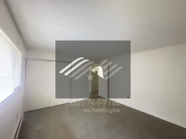 Foto del edificio - 807 E Trotwood Blvd