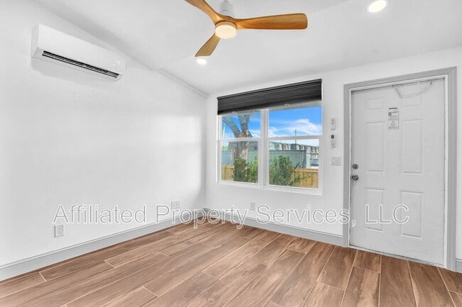 Building Photo - 4011 36th Ct