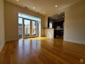 Building Photo - 3339 N Halsted St