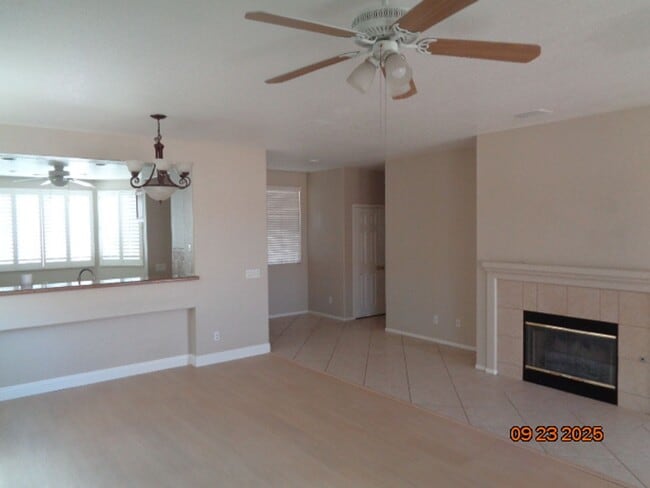 Building Photo - Beautiful One Story Offering 1559 sq. ft. ...