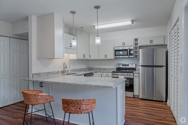 2 habitaciones, 2 baños - 1080 pies cuadrados - Cocina - Wildwoods of Lake Johnson