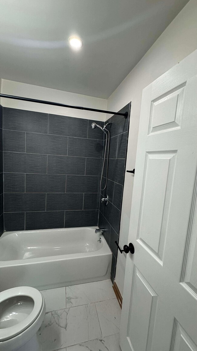 Foto del edificio - 2433 Druid Hill Ave