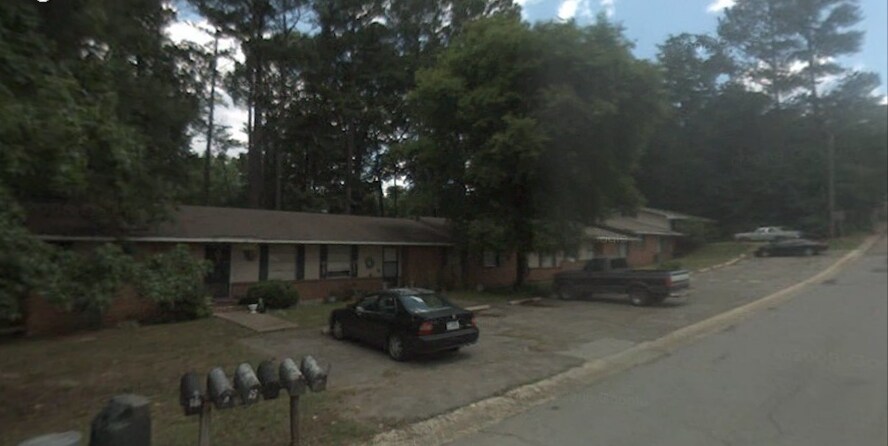 Primary Photo - 108-109 16th Ave