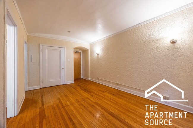 Foto del edificio - 532 W Arlington Pl