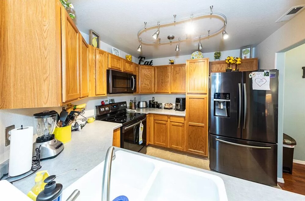 3040 Mandalay Grv Unit 6, Colorado Springs, CO 80917 Condo for Rent