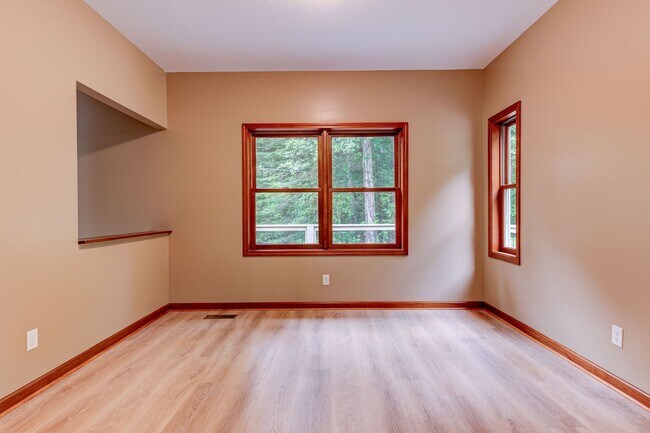 Building Photo - Completely remodeled home in Alexander ava...