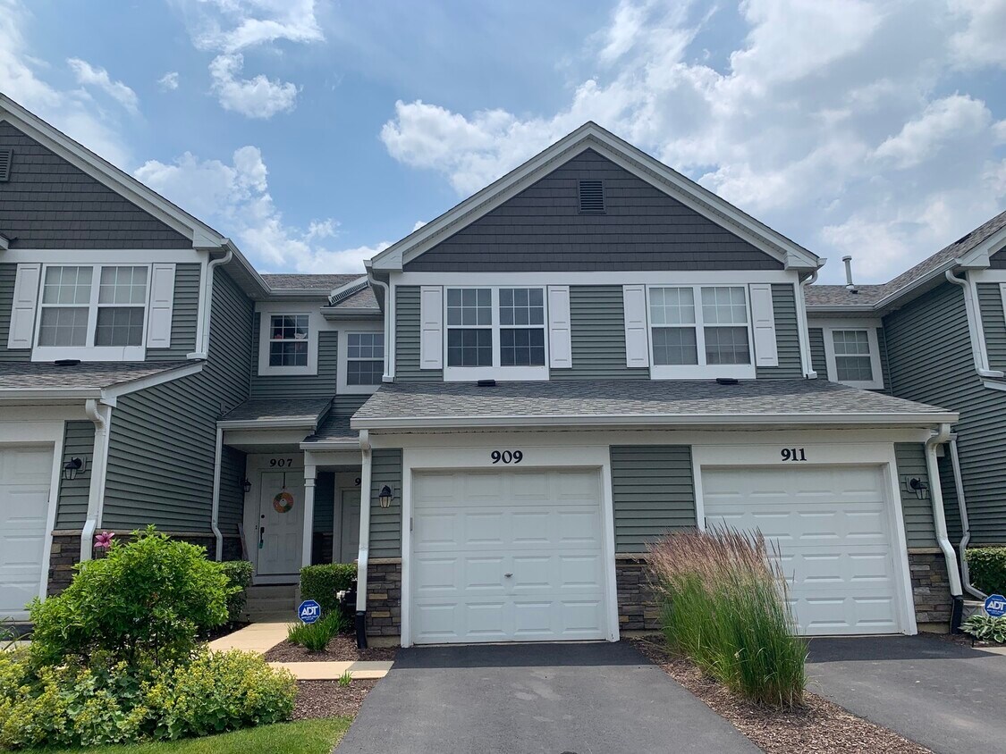 Foto principal - 909 Genesee Dr