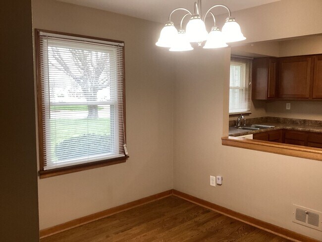 Foto del edificio - 4532 Central 3BR/1BA (Middletown)