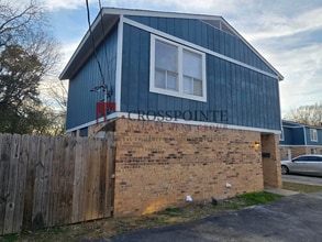 Building Photo - 805 Texas St