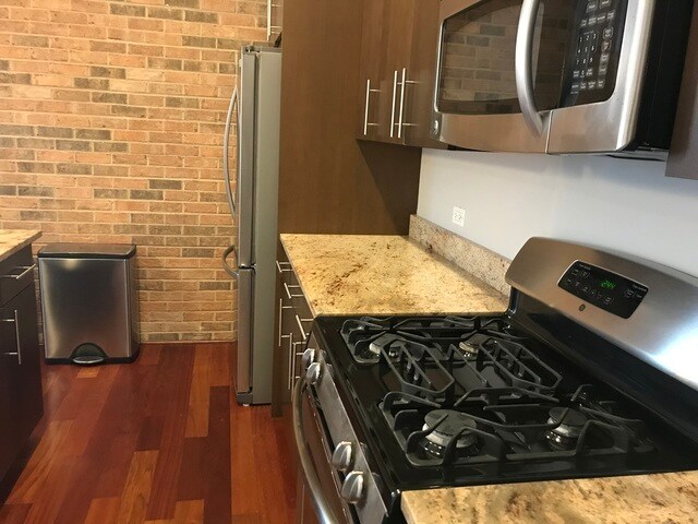 Foto del edificio - 3133 N Lakewood Ave