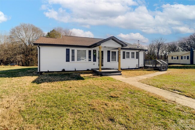 Building Photo - 776 Watkins Rd