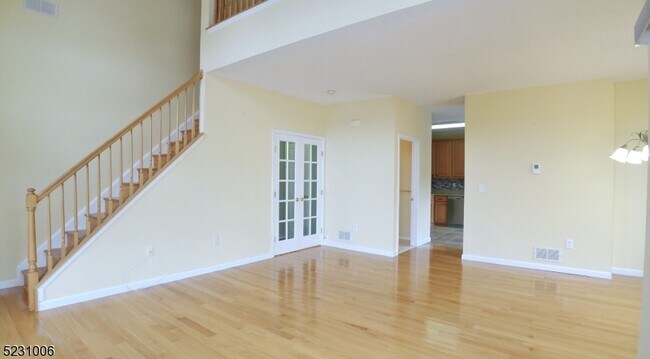 Foto del edificio - 23 Wildflower Ln
