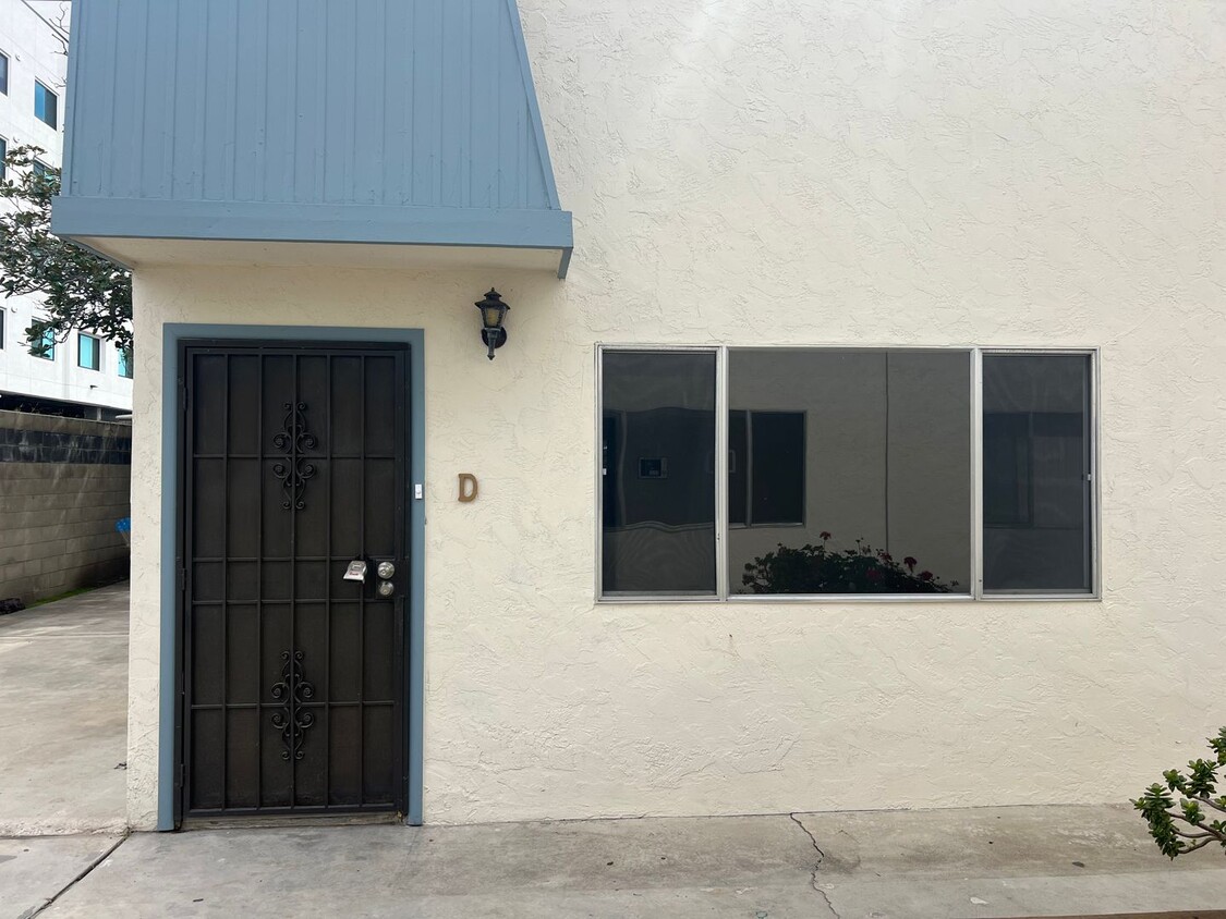 Foto principal - Two Bedroom, Two Bathroom Condo For Rent