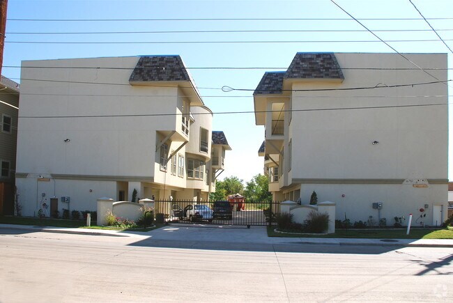 Foto del edificio - 2316 Stutz Rd