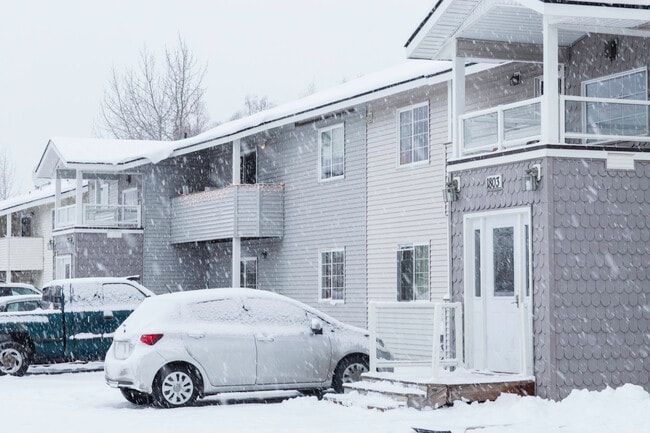 Building Photo - 1805 Dare Ave