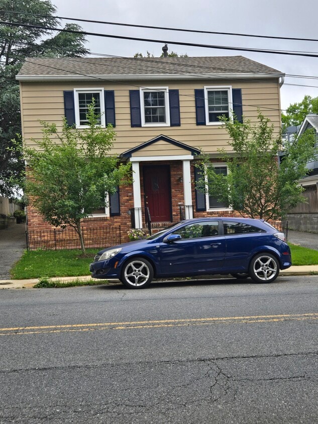 Primary Photo - 15 Annapolis St