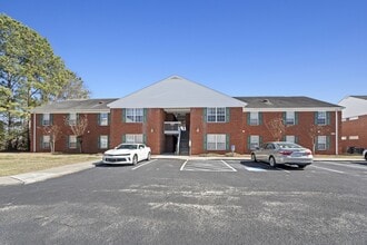 Building Photo - 527 3rd Loop Rd