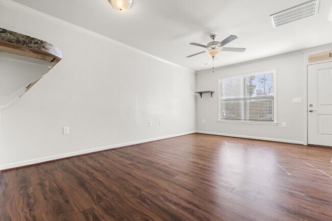 Building Photo - Boyington Townhome