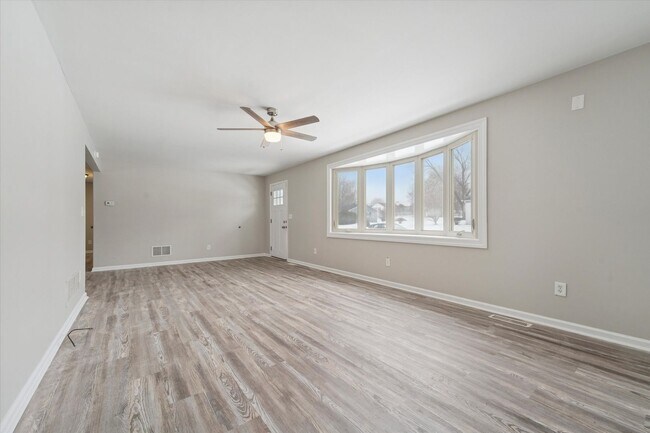 Foto del edificio - 3 bed 1 Bath Single family home in Valley Township