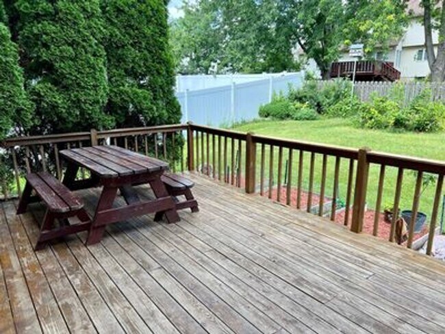 Building Photo - Bettendorf 3 Bedroom House;  This one will...