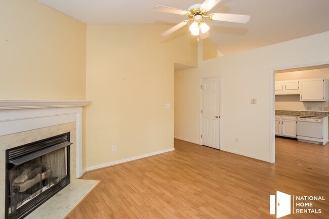 Building Photo - 828 St Andrews Pl