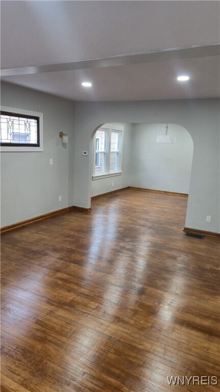 Foto del edificio - 68 Berwyn Ave