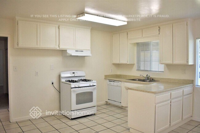 Foto del edificio - 8892 Kelsey Dr