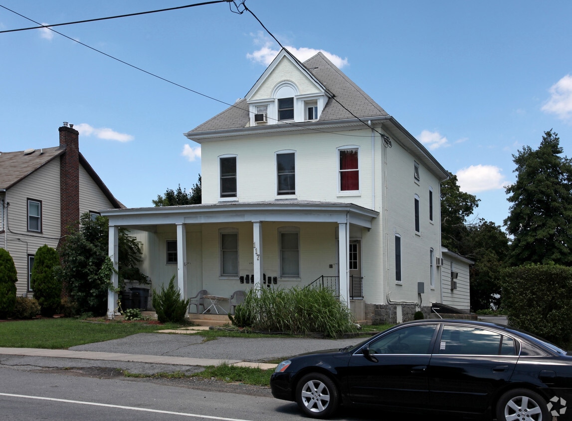 Primary Photo - 117 Cecil Ave