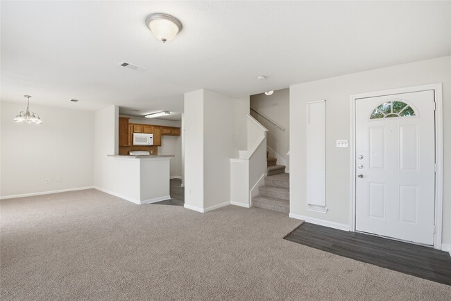 Building Photo - 10241 Azalea Village Dr