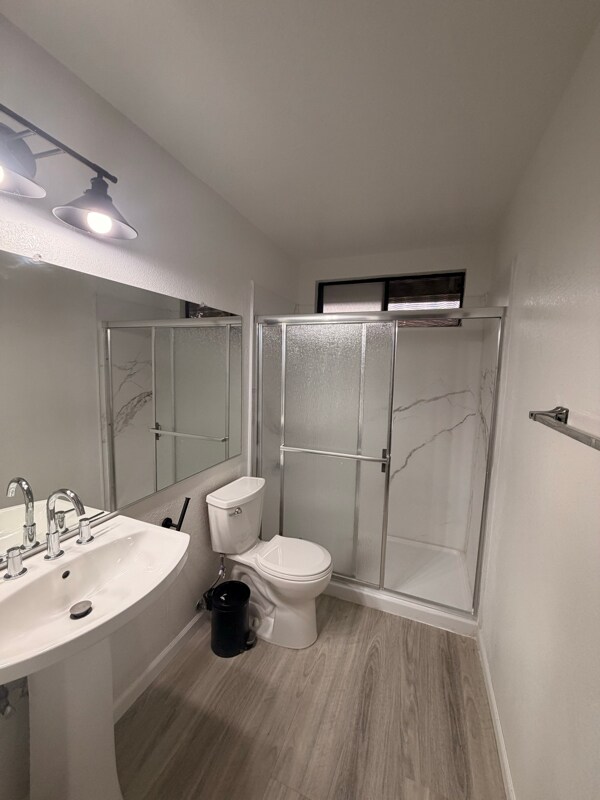 Foto del edificio - 3424 Bridgeford Dr