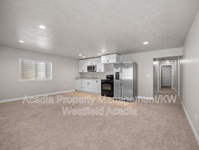 Building Photo - 15179 S Cantle Dr