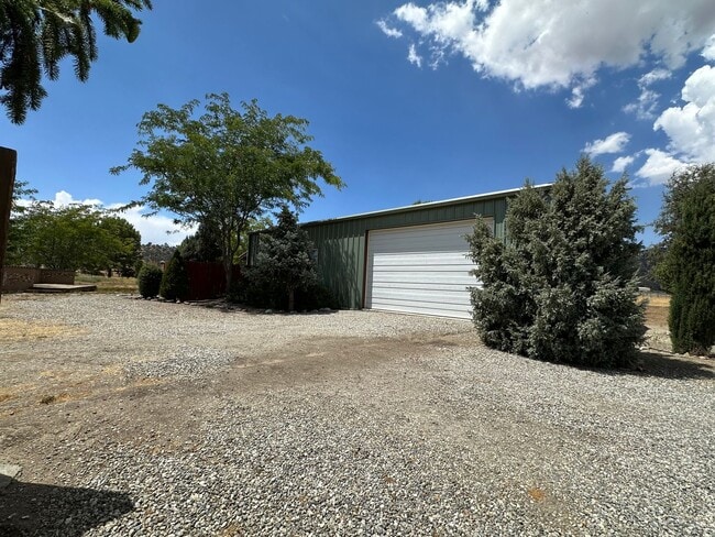 Building Photo - Furnished Studio READY NOW! electricity in...