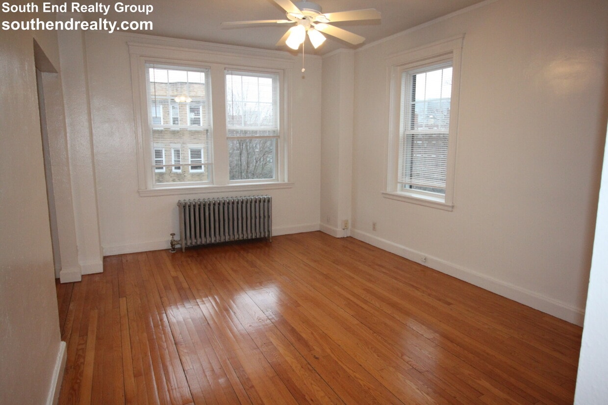 Primary Photo - 119 Peterborough St