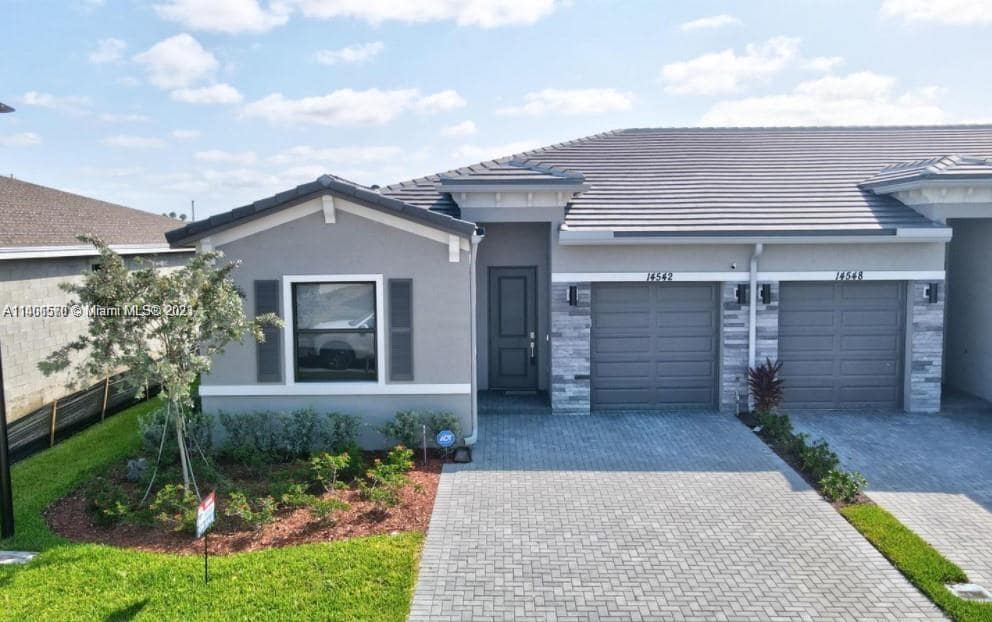 Foto principal - 14542 Crawford Brook Ln