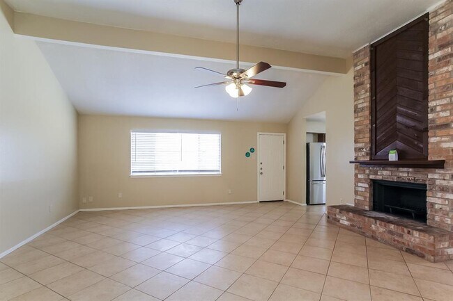 Foto del edificio - 16738 Quail Run Dr