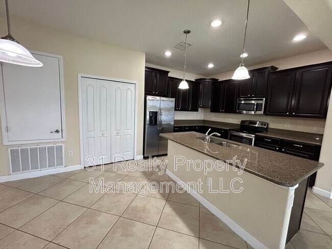 Foto del edificio - 2950 Youngford St