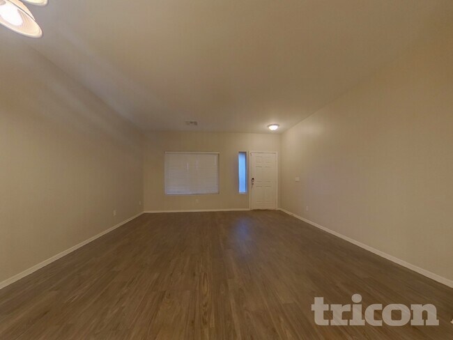 Foto del edificio - 11638 W Jackson St