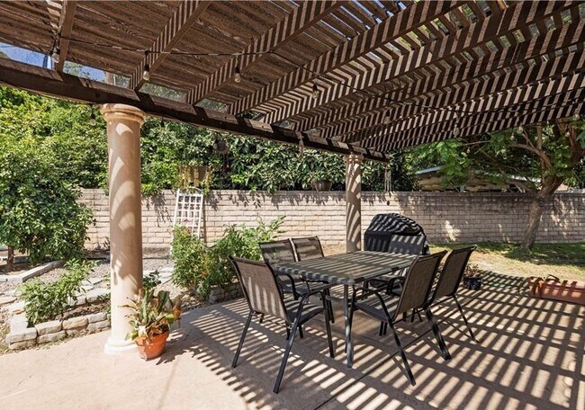 Foto del edificio - 20540 Keswick St