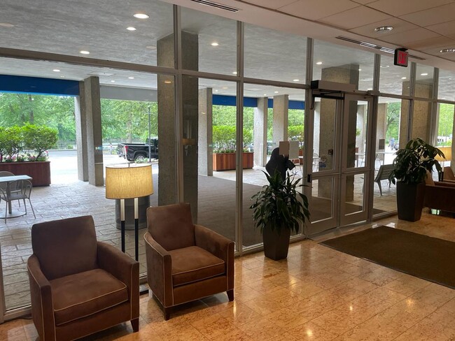 Lobby - 33 Pond Ave