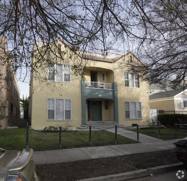 Foto del edificio - 5615 Fernwood Ave