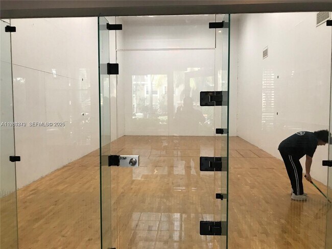 Foto del edificio - 151 SW 117th Ave