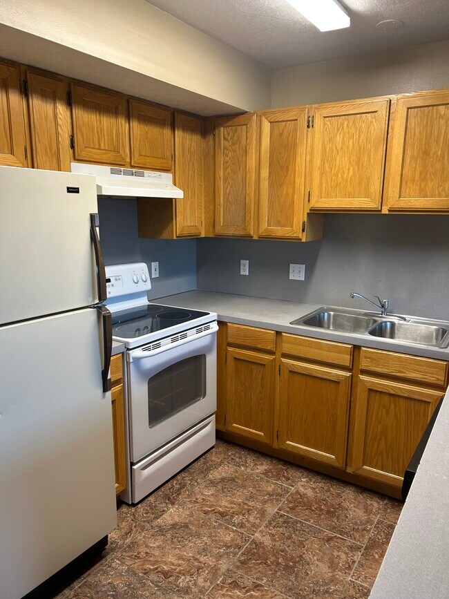 Foto del edificio - 166 E 1800 N