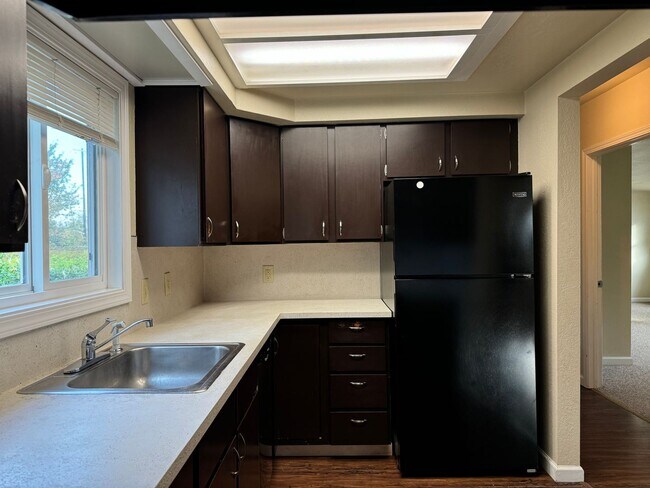 Building Photo - 16747 3rd Ave NE