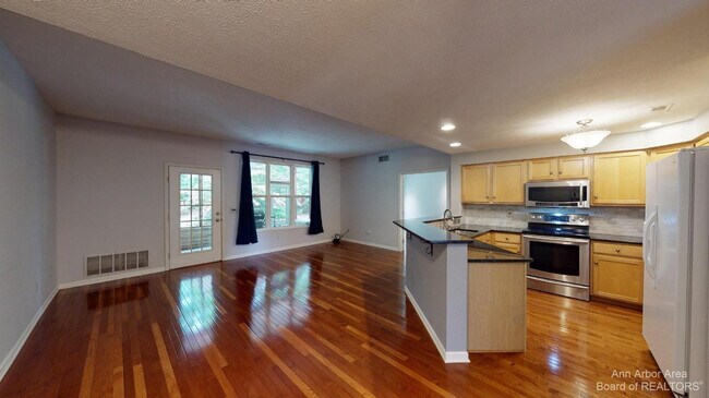 Foto del edificio - 1408 Fox Pointe Cir